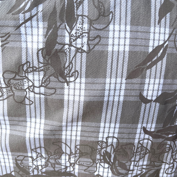 Gray Maile Puakenikeni on Gray Palaka Aloha Shirt - Gray 018